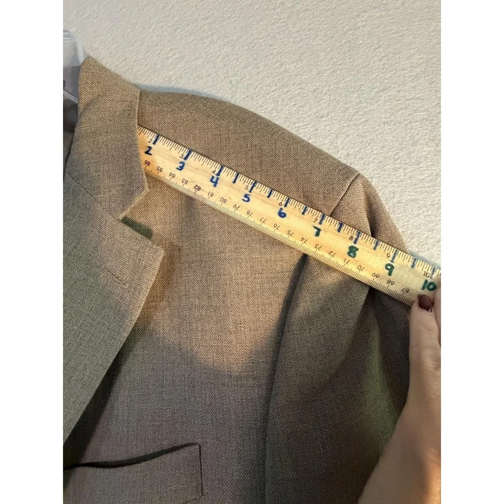 Stafford Blazer Sport Coat Mens 46S Beige Poly Wool Classic Gold Button Jacket